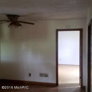 17120 Roys Rd, Constantine, MI 49042 photo 6