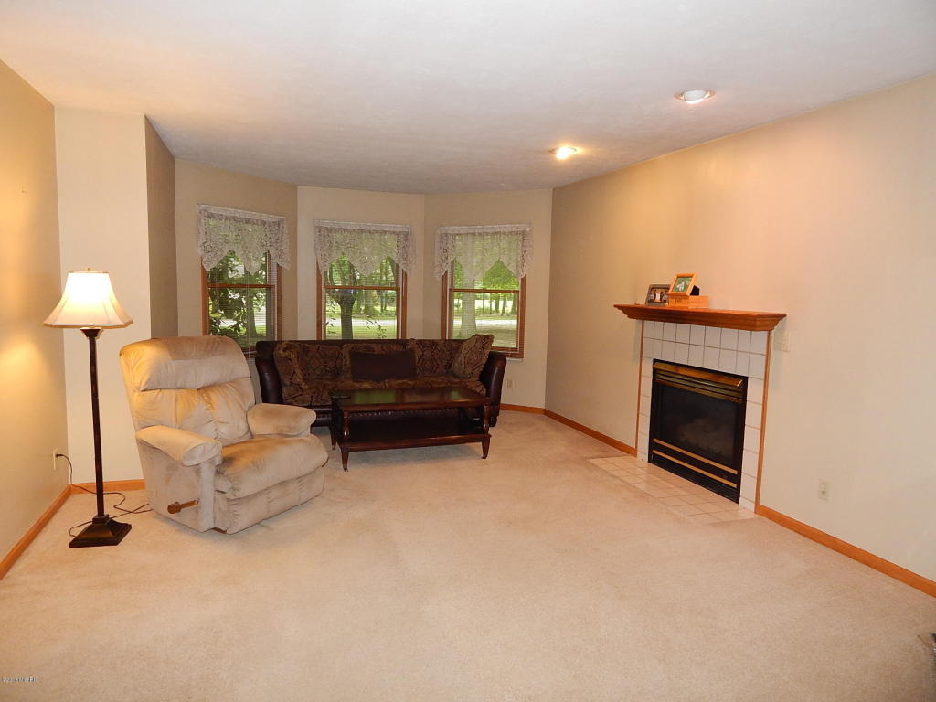 56445 Puma Dr, Three Rivers, MI 49093 photo 5
