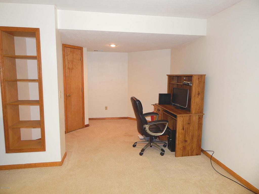 56445 Puma Dr, Three Rivers, MI 49093 photo 13