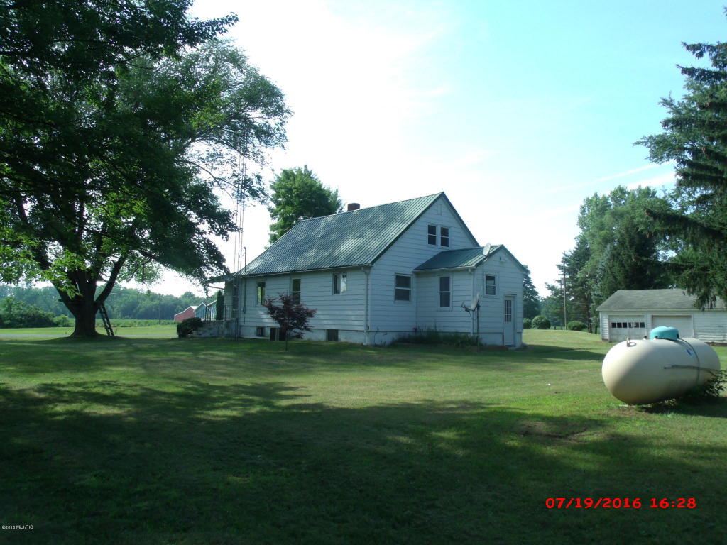 37907 68th, Covert, MI 49043 photo 2