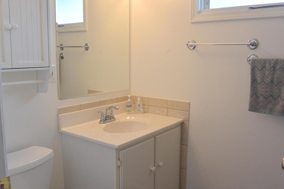 14652 N Main St, Buchanan, MI 49107 photo 24