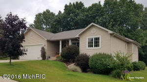 1370 6th St, Belding, MI 48809 photo 3