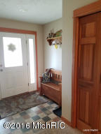 1370 6th St, Belding, MI 48809 photo 9