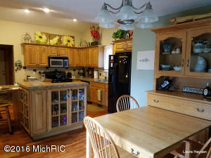1370 6th St, Belding, MI 48809 photo 21