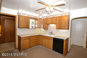 91 Ecklund Ave, Sparta, MI 49345 photo 13