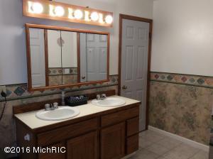 5635 Ada Dr SE, Ada, MI 49301 photo 14