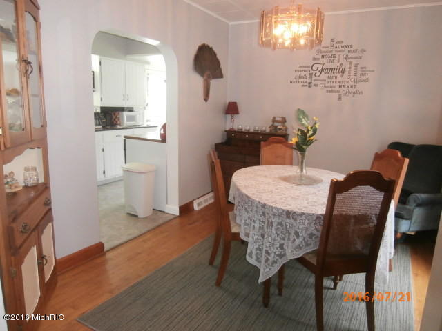 402 W Silver St, Reading, MI 49274 photo 15