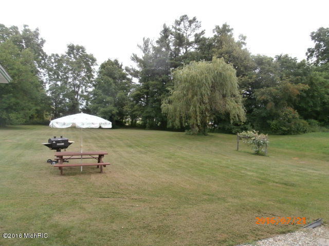 402 W Silver St, Reading, MI 49274 photo 7