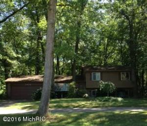 7420 30 Th St SE, Ada, MI 49301 photo 1