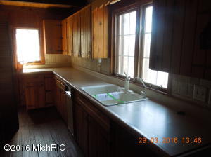 10850 Harkness Rd, Belding, MI 48809 photo 5