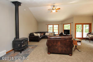 3555 Maple Leaf Ln, Hamilton, MI 49419 photo 5