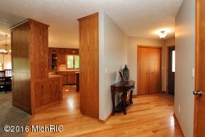3555 Maple Leaf Ln, Hamilton, MI 49419 photo 2