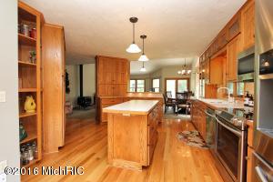 3555 Maple Leaf Ln, Hamilton, MI 49419 photo 12
