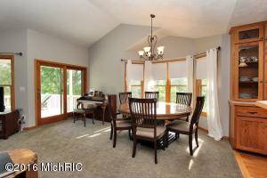 3555 Maple Leaf Ln, Hamilton, MI 49419 photo 8