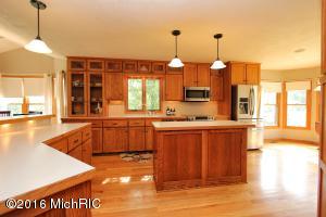3555 Maple Leaf Ln, Hamilton, MI 49419 photo 10