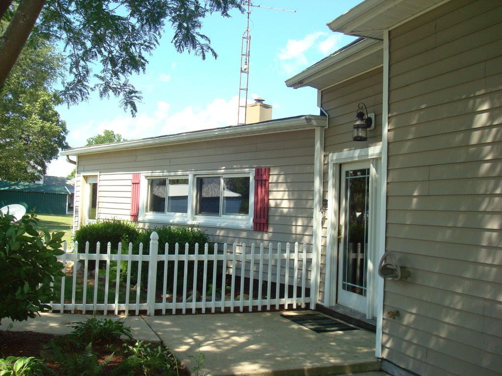12090 Maple St, Montgomery, MI 49255 photo 34