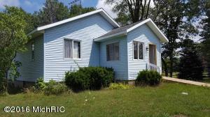 4535 E 1 Mile Rd, White Cloud, MI 49349 photo 2