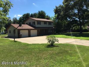 1316 Jupiter Dr, Plainwell, MI 49080 photo 2