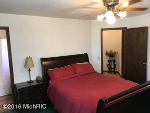 1316 Jupiter Dr, Plainwell, MI 49080 photo 23