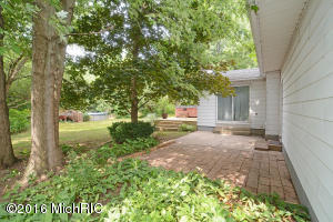 1680 Springbrook Dr, Jenison, MI 49428 photo 17