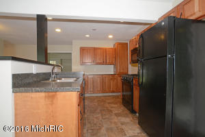 1680 Springbrook Dr, Jenison, MI 49428 photo 6