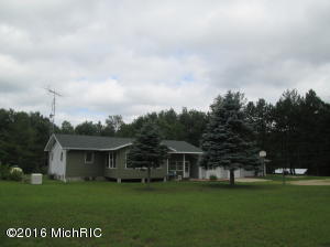 22509 15th Ave, Sears, MI 49679 photo 1