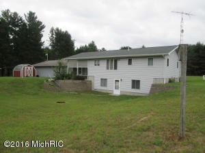 22509 15th Ave, Sears, MI 49679 photo 2