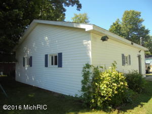 425 Garden, Muir, MI 48860 photo 9