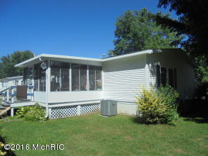 425 Garden, Muir, MI 48860 photo 4