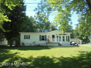 425 Garden, Muir, MI 48860 photo 1