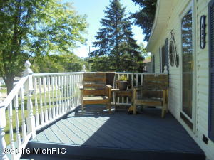 425 Garden, Muir, MI 48860 photo 5