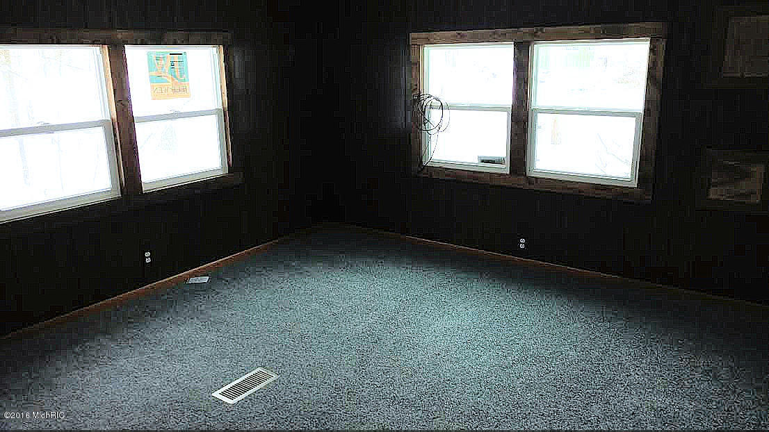 2862 N 5th St, White Cloud, MI 49349 photo 8