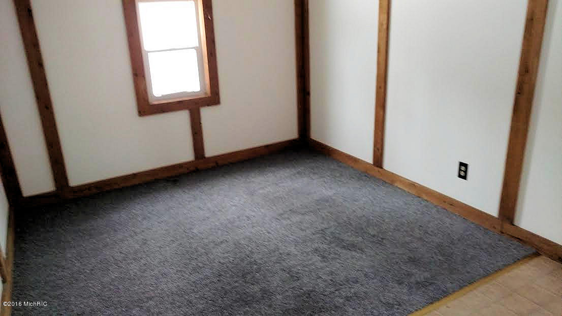 2862 N 5th St, White Cloud, MI 49349 photo 7