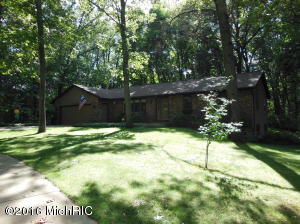 7526 5th S, Mattawan, MI 49071 photo 1