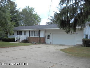 8576 E Colby Rd, Crystal, MI 48818 photo 1