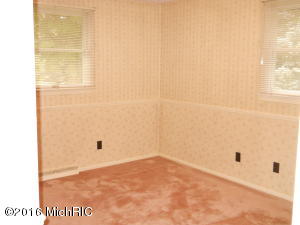 8576 E Colby Rd, Crystal, MI 48818 photo 8