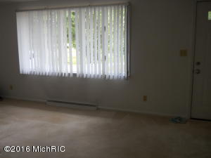 8576 E Colby Rd, Crystal, MI 48818 photo 3