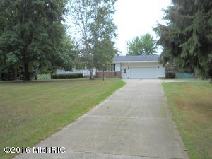 8576 E Colby Rd, Crystal, MI 48818 photo 2