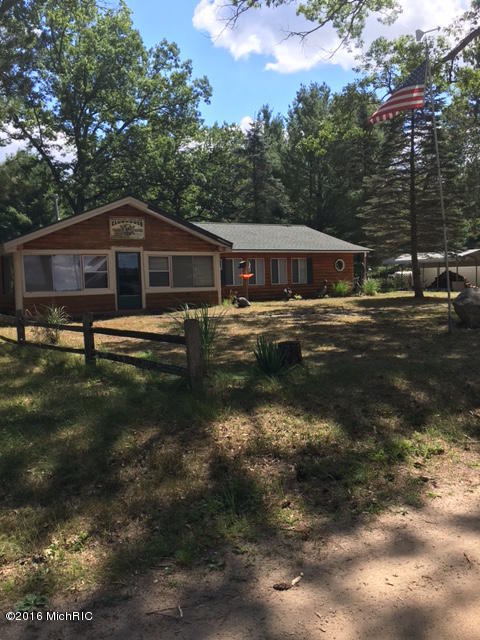 8564 S Virginia Blvd, Baldwin, MI 49304 photo 2