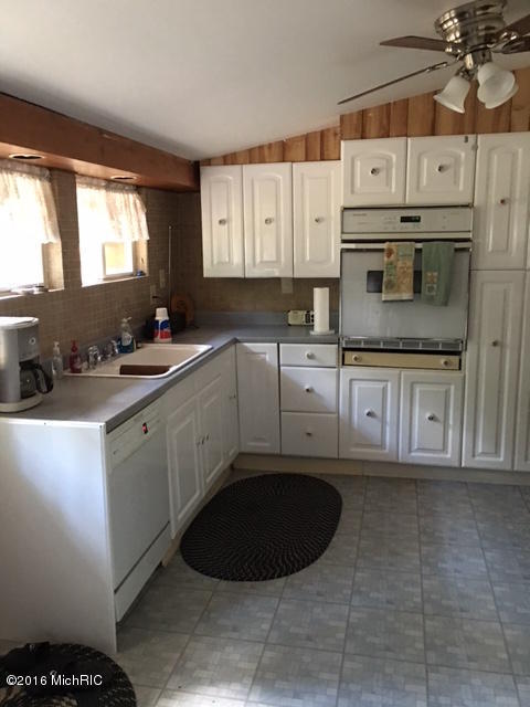 8564 S Virginia Blvd, Baldwin, MI 49304 photo 17