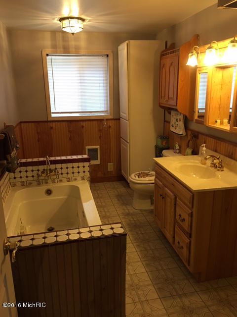 8564 S Virginia Blvd, Baldwin, MI 49304 photo 23