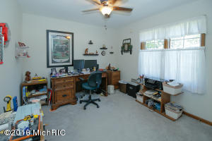 12101 Southgate Dr, Plainwell, MI 49080 photo 14