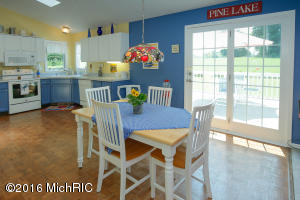 12101 Southgate Dr, Plainwell, MI 49080 photo 7