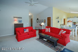 12101 Southgate Dr, Plainwell, MI 49080 photo 6