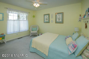 12101 Southgate Dr, Plainwell, MI 49080 photo 13