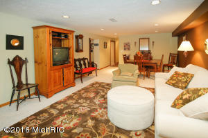 12101 Southgate Dr, Plainwell, MI 49080 photo 17