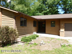13091 M-89, Augusta, MI 49012 photo 4