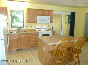 13091 M-89, Augusta, MI 49012 photo 9