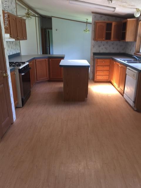 501 Elm St, Marcellus, MI 49067 photo 5