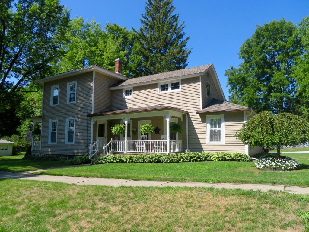 227 E Bradford, Stanton, MI 48888 photo 2